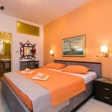 Apartments Nives بوريتش المظهر الخارجي الصورة