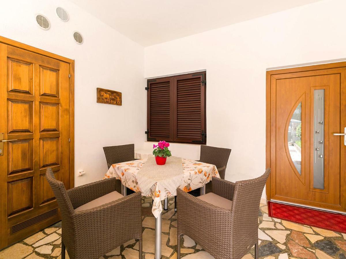 Apartments Nives بوريتش المظهر الخارجي الصورة