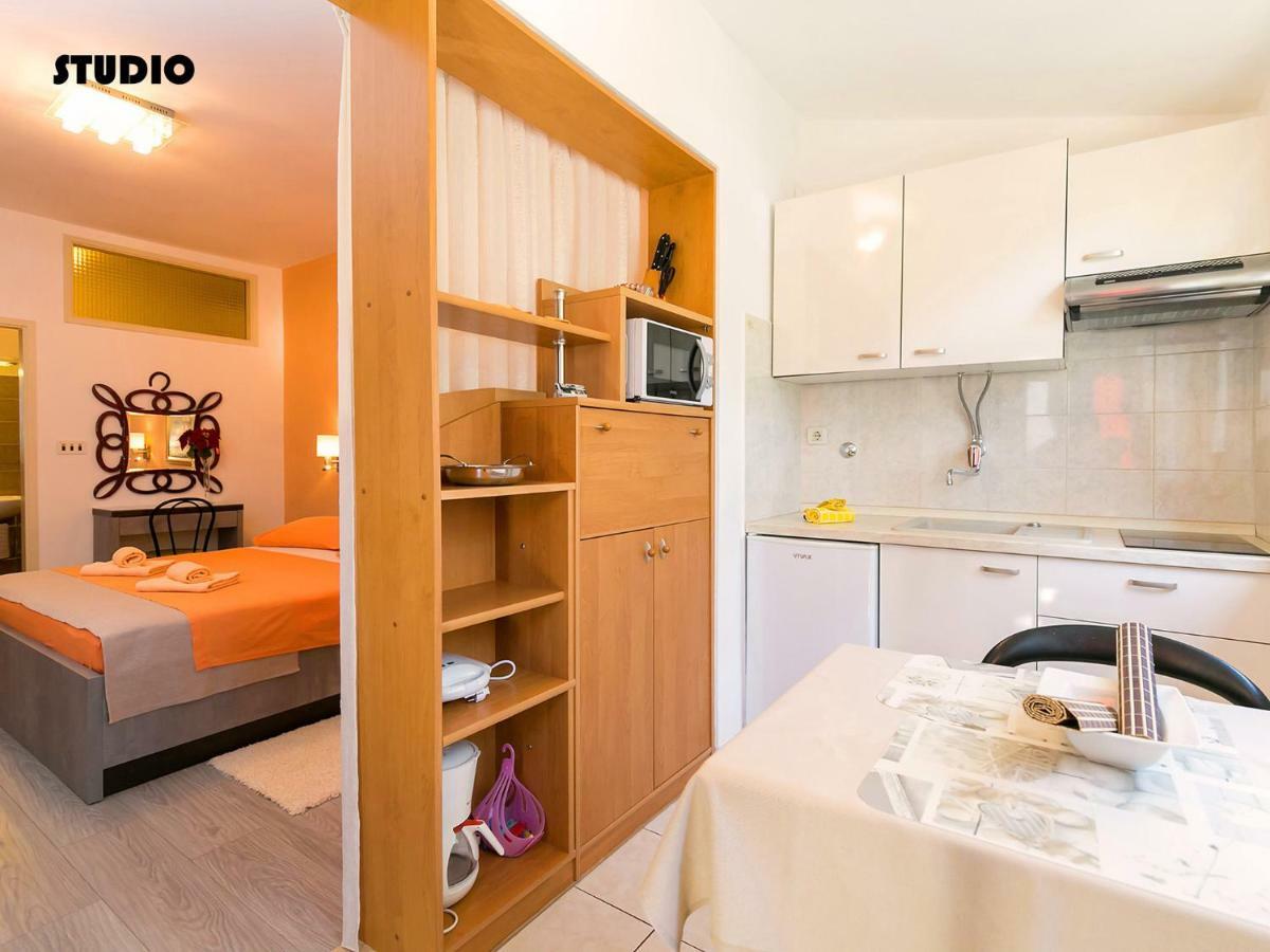 Apartments Nives بوريتش المظهر الخارجي الصورة